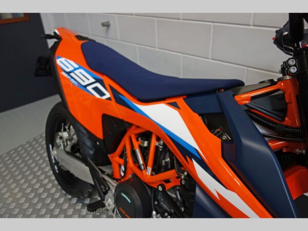 KTM 690 SMC R - Afbeelding 4