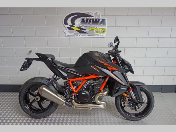 KTM 1390 Super Duke R EVO