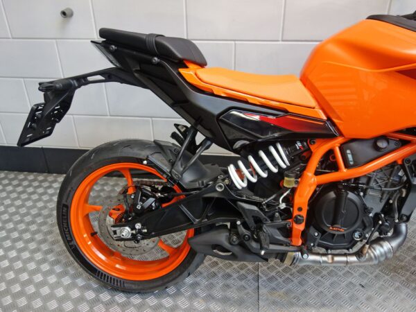 KTM 390 Duke - Afbeelding 4