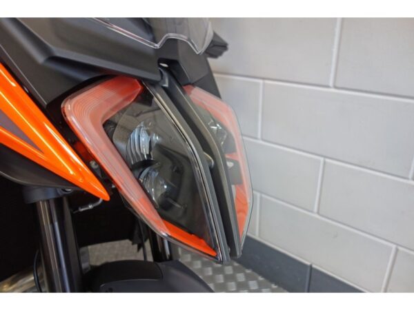 KTM 1290 Super Duke GT - Afbeelding 9