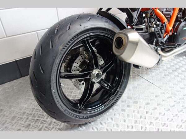 KTM 1390 Super Duke R - Afbeelding 4