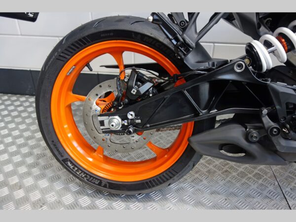 KTM 390 Duke - Afbeelding 7