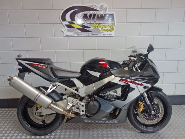 HONDA CBR 900 RR FIREBLADE