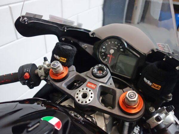 APRILIA RSV 1000 R - Afbeelding 6